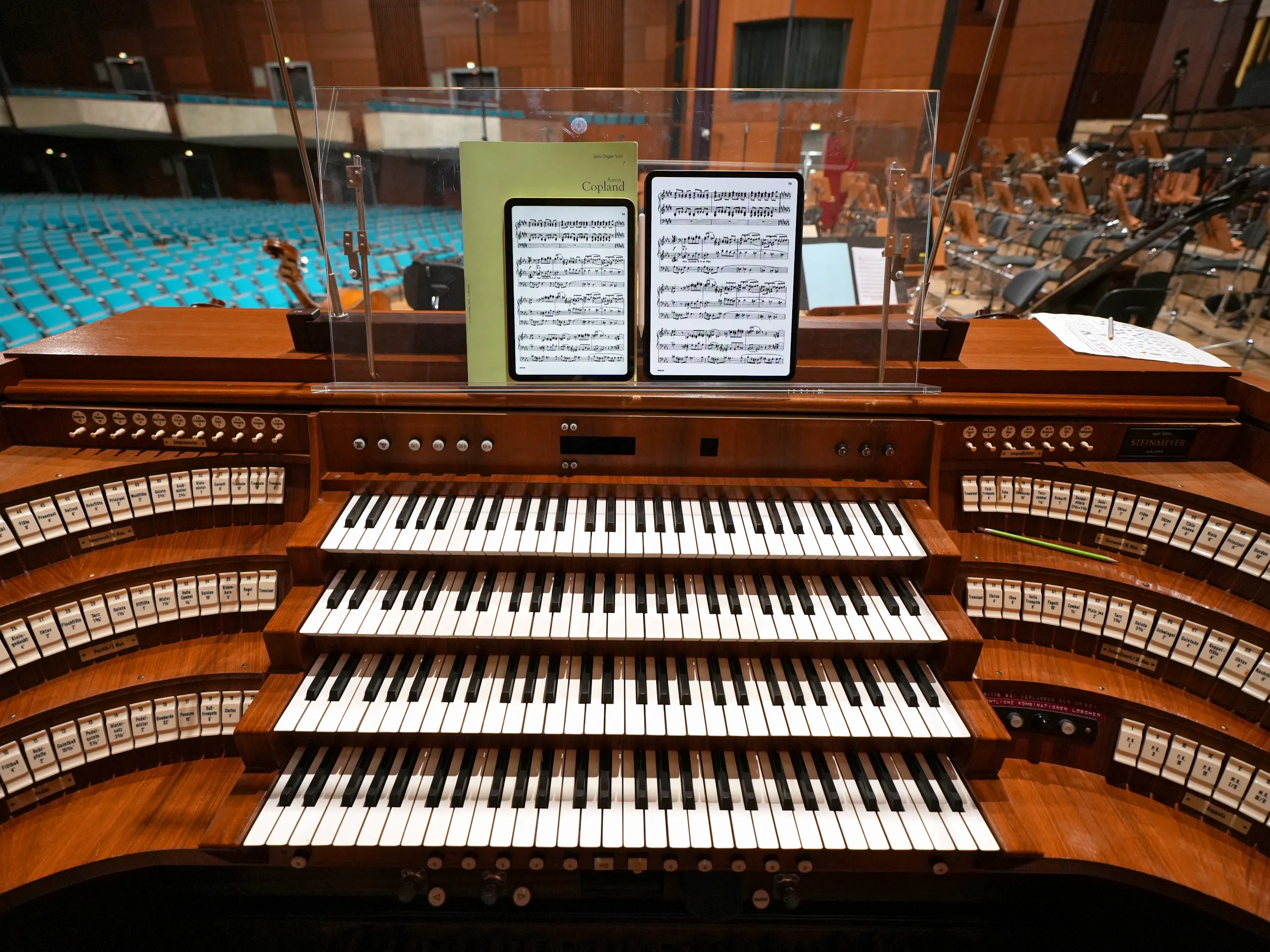 The best iPads for sheet music - iPads on a symphonic organ